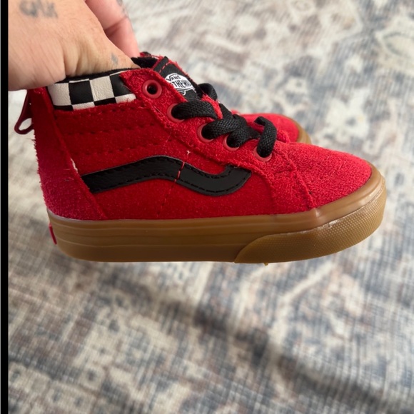 Red vans baby skate shoes Size 4 baby NWOT - Picture 1 of 6